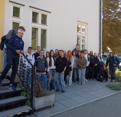 Hodina slovenčiny pre prvákov v Považskej knižnici