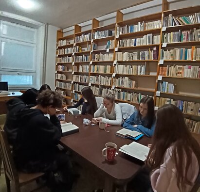 Read For Real: European Authors Day. Čítanie pri čaji